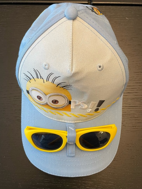 Universal Studio Other - Minions Light Blue Kids Cap with Yellow Sunglasses- New without tag